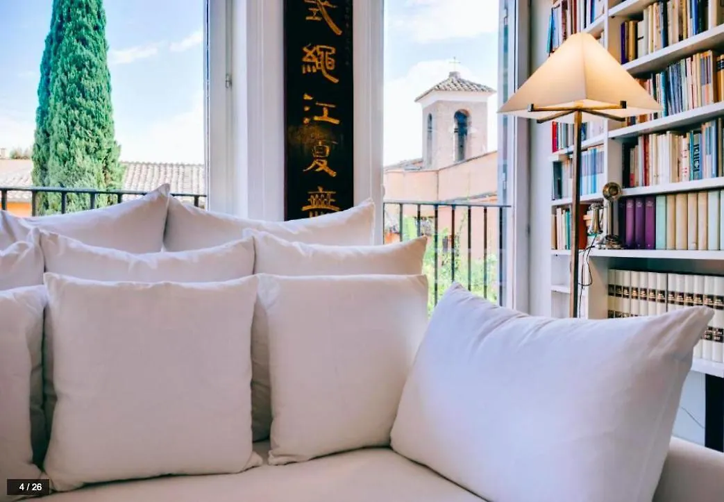 Luxury Art Apartment In Trastevere With Terrace Rome Italy