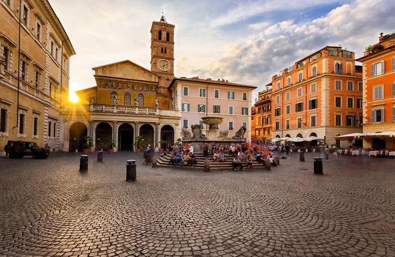 Luxury Art Apartment In Trastevere With Terrace Rome