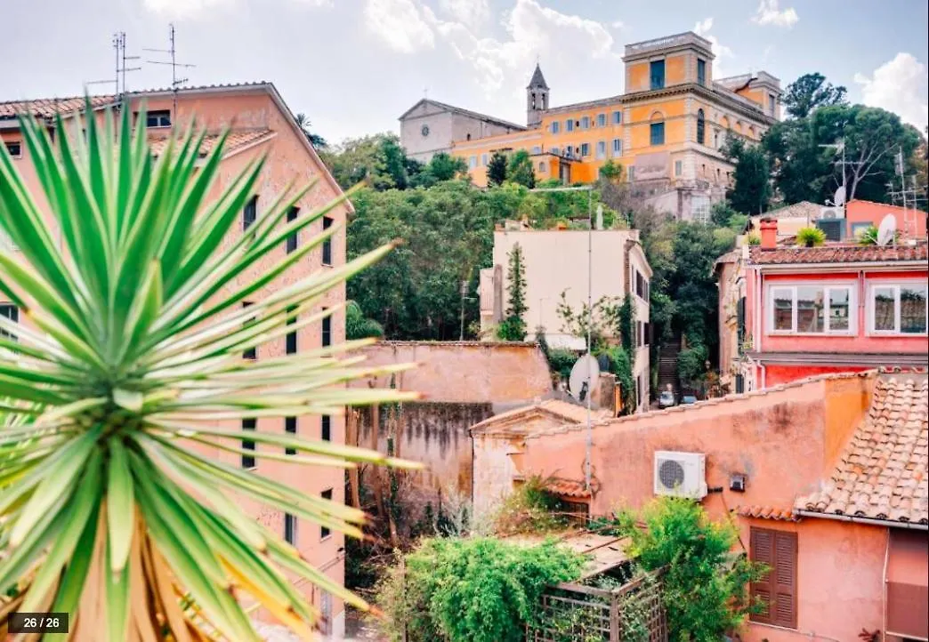 Luxury Art Apartment In Trastevere With Terrace Rome