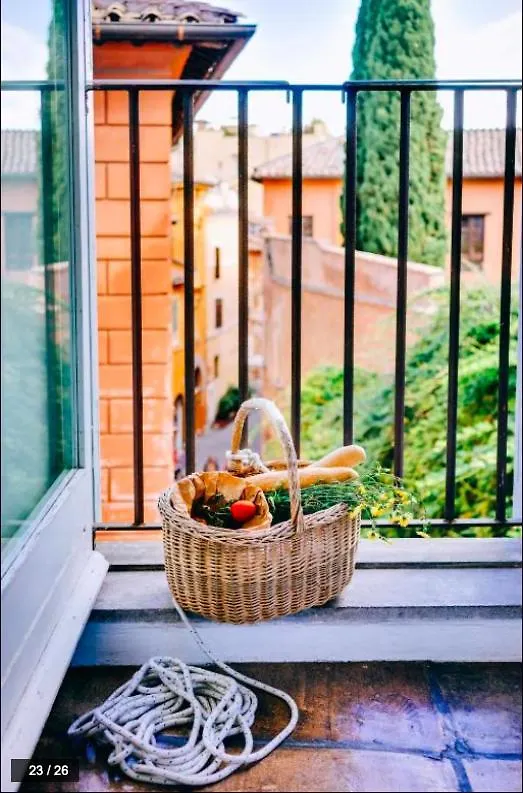Luxury Art Apartment In Trastevere With Terrace Rome