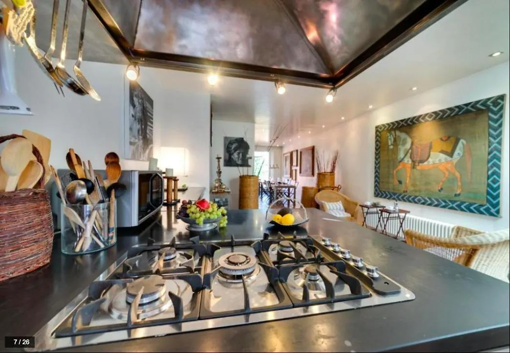 Luxury Art Apartment In Trastevere With Terrace Rome Italy